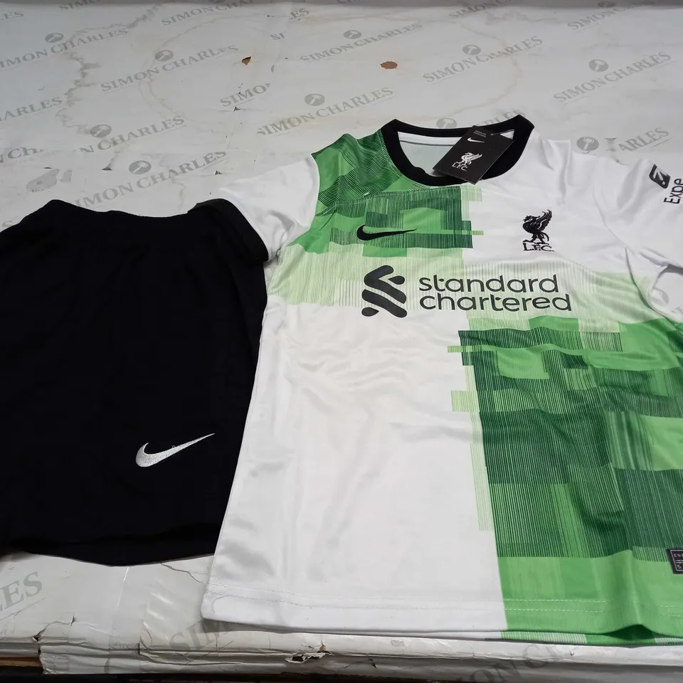 NIKE LIVERPOOL KIDS TRAINING KIT - EU 22