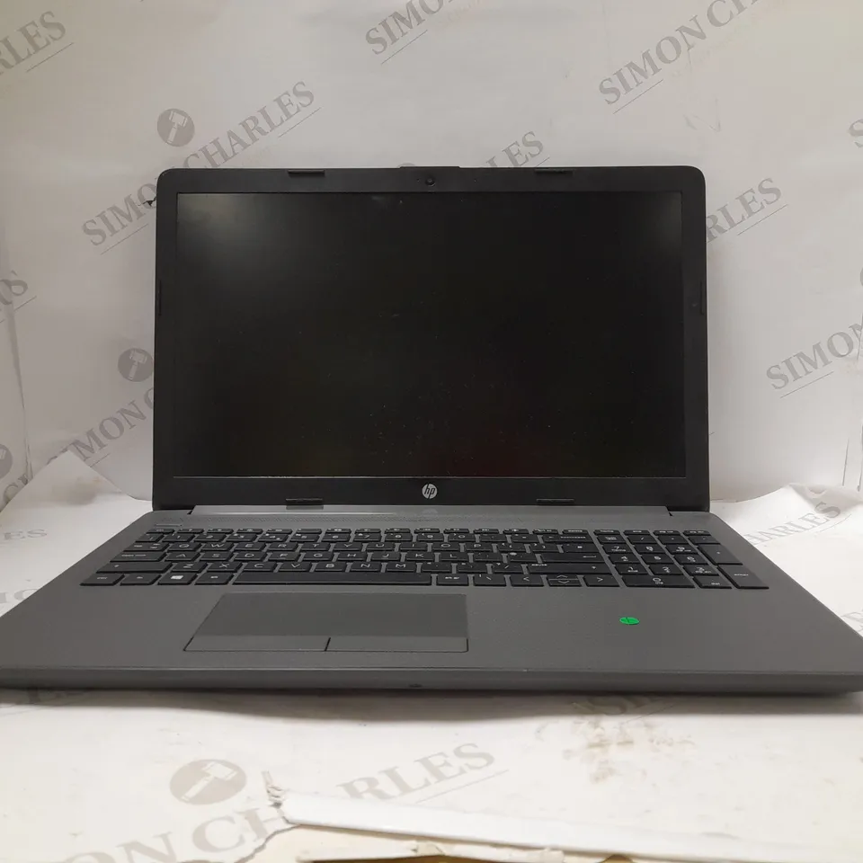 HP 255 G7 AMD RYZEN 3, 15.6", 8GB RAM, 256GB SSD, WINDOWS 10, NOTEBOOK - BLACK
