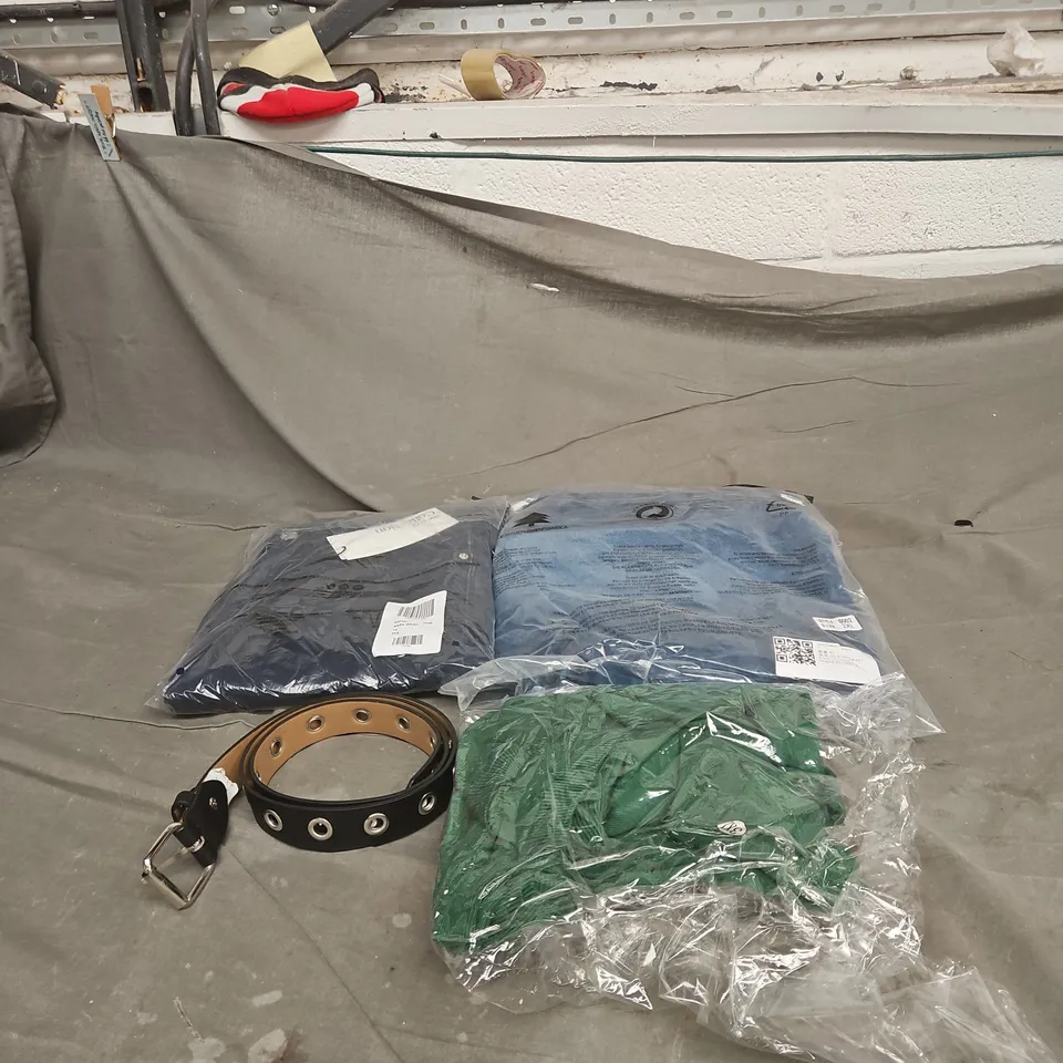 BOX OF APPROXIMATELY 20 ASSORTED CLOTHING ITEMS TO INCLUDE JEANS, GREEN JUMPER, BLACK BELT ETC