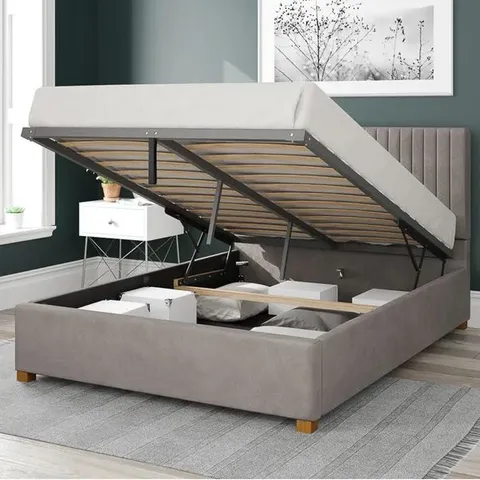 BOXED GRANT KING SIZE PLUSH VELVET OTTOMAN BED FRAME - SILVER (2 BOXES)