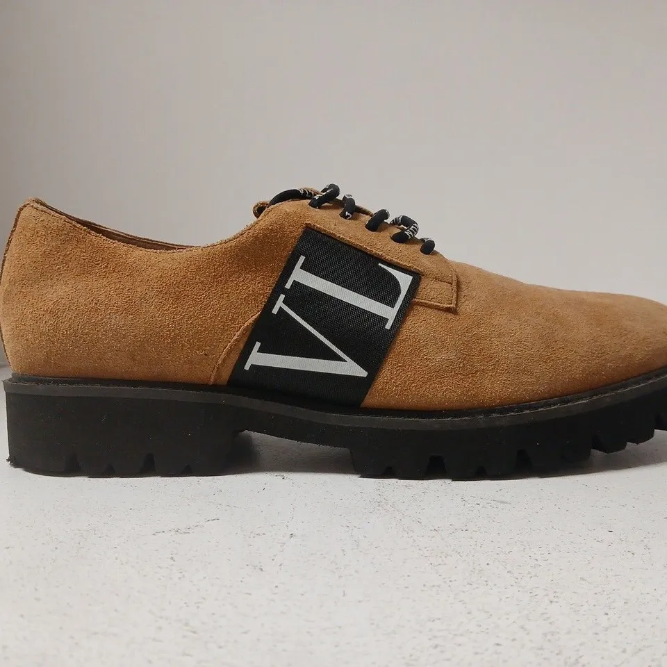 BOXED PAIR OF VALENTINO GARAVANI SHOES N BROWN SIZE EU 44