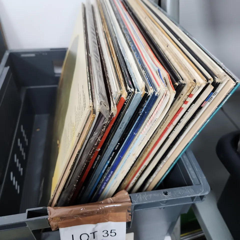 A COLLECTION OF VINYL RECORD LPs ETC