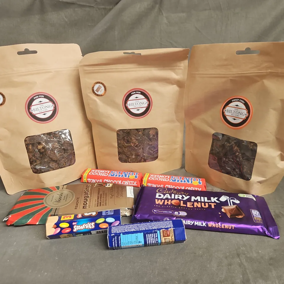 TOTE OF APPROXIMATELY 11 ASSORTED FOOD AND DRINK ITEMS TO INCLUDE LEAN BEEF DAIRY MILK CHOCOLATE , ATRAPLEN ENERGY , ETC