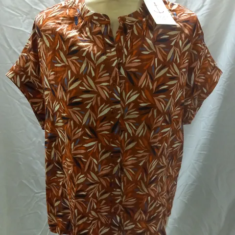 SEASALT CORNWALL PHOTOMONTAGE SHIRT, CUT OUT LEAVES RED KELP - SIZE 8