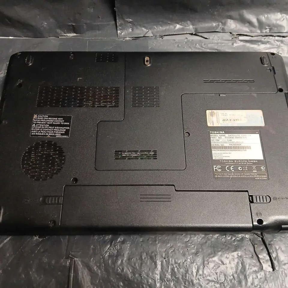 TOSHIBA SATELLITE C660-11K LAPTOP
