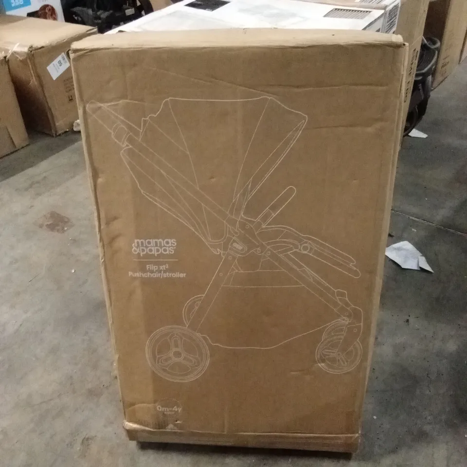 BOXED MAMAS & PAPAS FLIP XT³ STROLLER