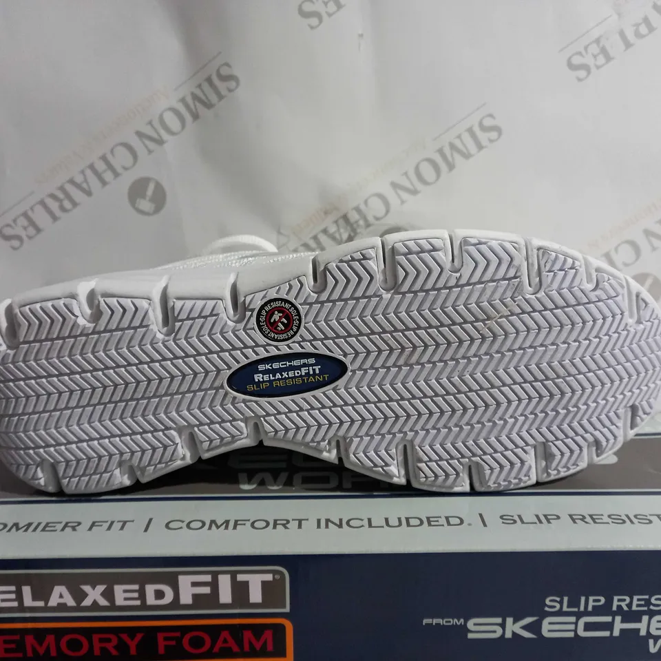 SKECHERS WORK SLIP RESISTANT WHITE SIZE 7