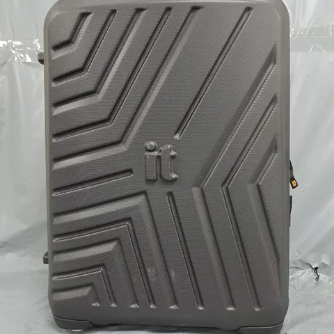 IT LUGGAGE CONVERTIBLE BLACK CABIN SUITCASE WITH REMOVEABLE WHEELS