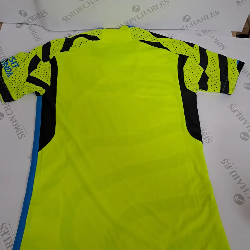 ARSENAL FC AWAY SHIRT SIZE XS
