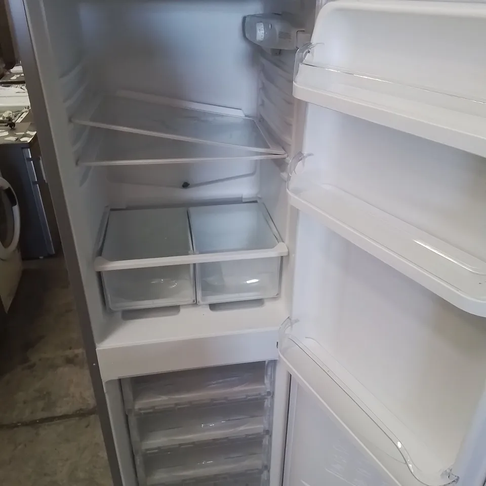 INDESIT 50/50 FRIDGE FREEZER IN SILVER 