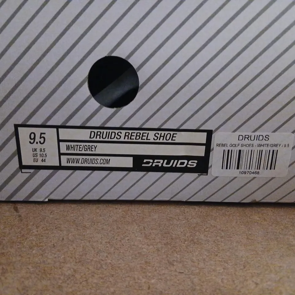DRUIDS REBEL SHOE – WHITE/GREY, UK 9.5 (US 9.5, EU 44)