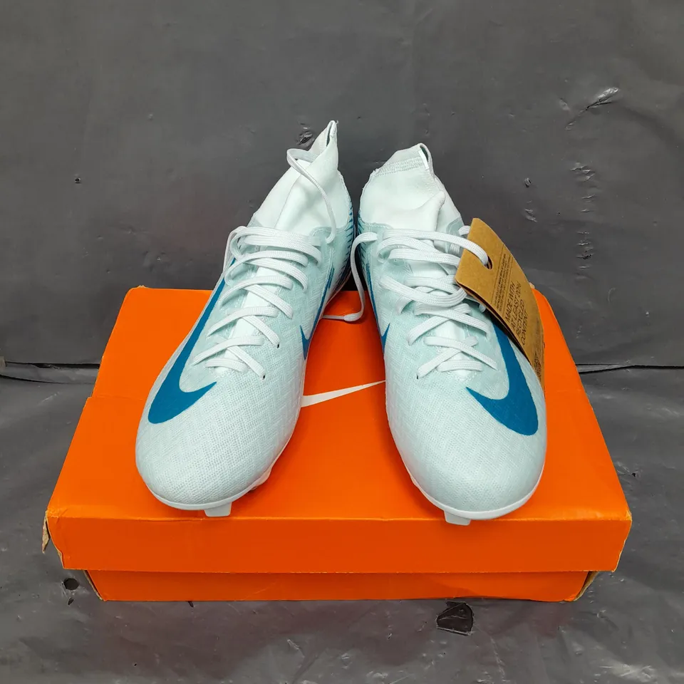 BOXED PAIR OF NIKE ZM SUPERFLY 10 FOOTBALL BOOTS - 5