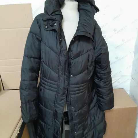 LONGLINE SORONA PADDED COAT WITH PULL OUT HOOD - BLACK