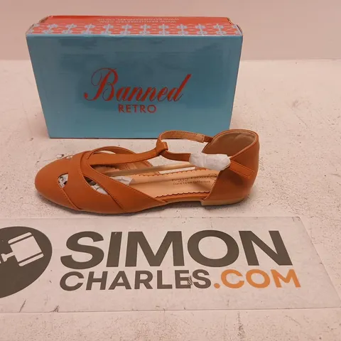 BANNED RETRO TANG SANDALS – TAN, WOMEN'S, EU 40 (UK 7) 