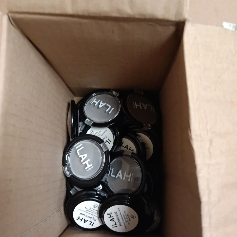BOX OF APPROXIMATELY 25 ILAH BLUSH COMPACTS