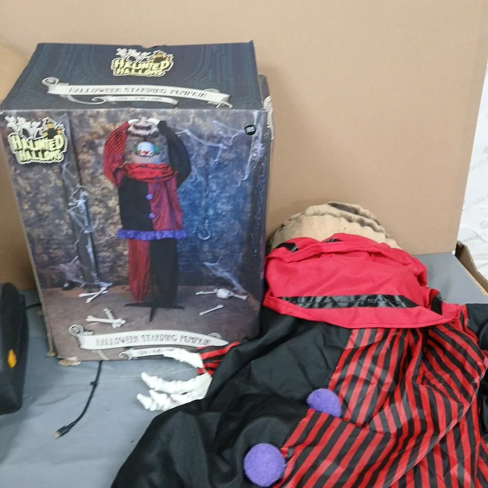 HALLOWEEN STANDING FIGURE PROP – BOXED WITH ACCESSORIES