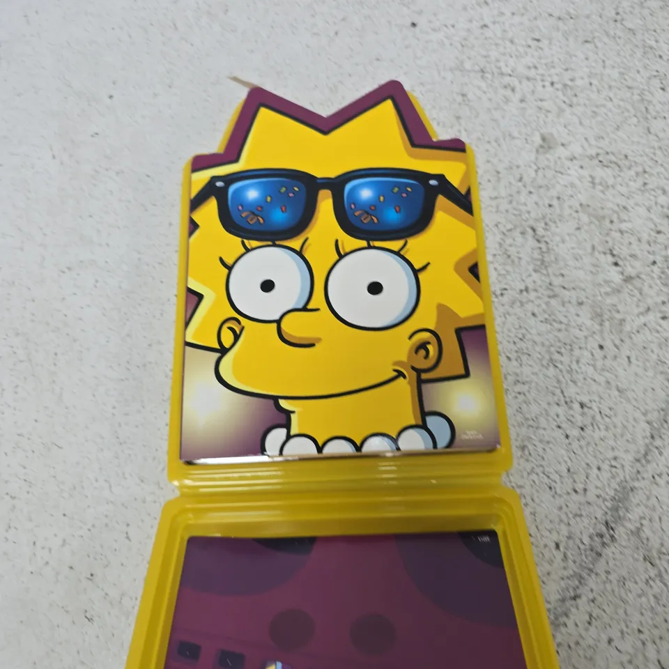 THE SIMPSONS: THE COMPLETE NINTH SEASON – DVD COLLECTOR'S EDITION (YELLOW CASE)