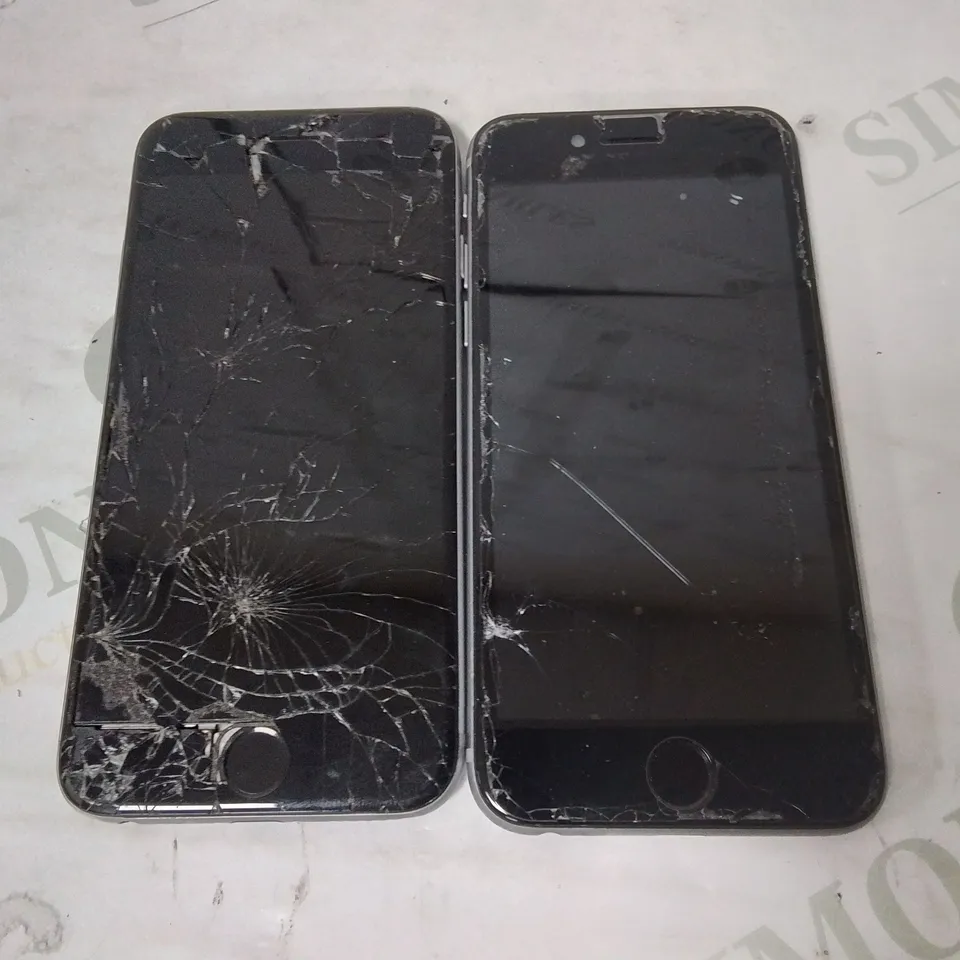 LOT 2 UNBOXED APPLE IPHONE MOBILE PHONES