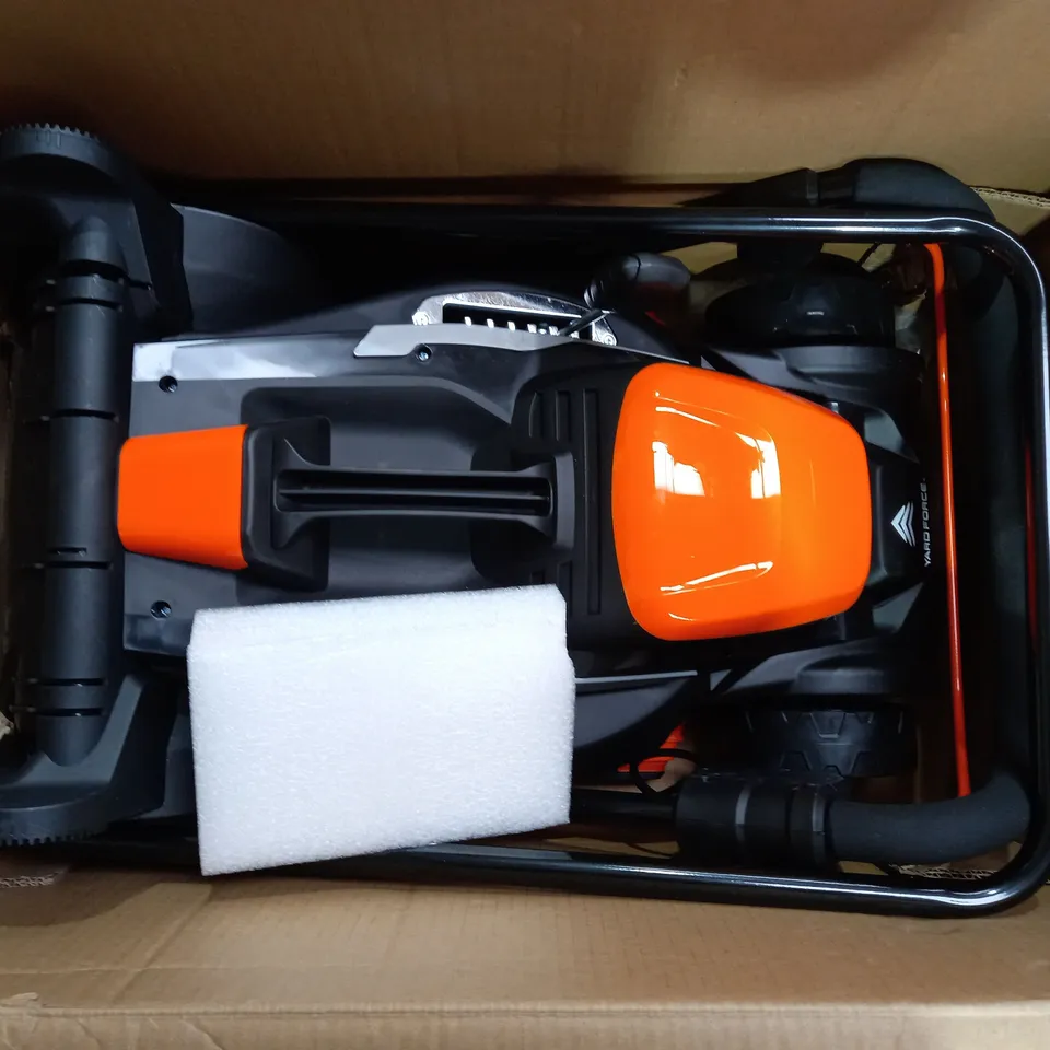 YARD FORCE CORDLESS LAWNMOWER