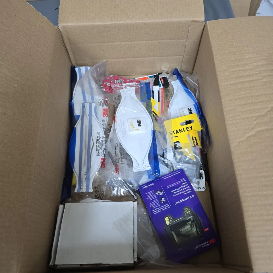ASSORTED PPE & DIY TOOLS LOT – CT-90 CLEANER, LED GRID PANEL, 3M RESPIRATORS & STANLEY PACK BOX OF ASSORTED DIY ACCESSORIES LARGE QUANTITY