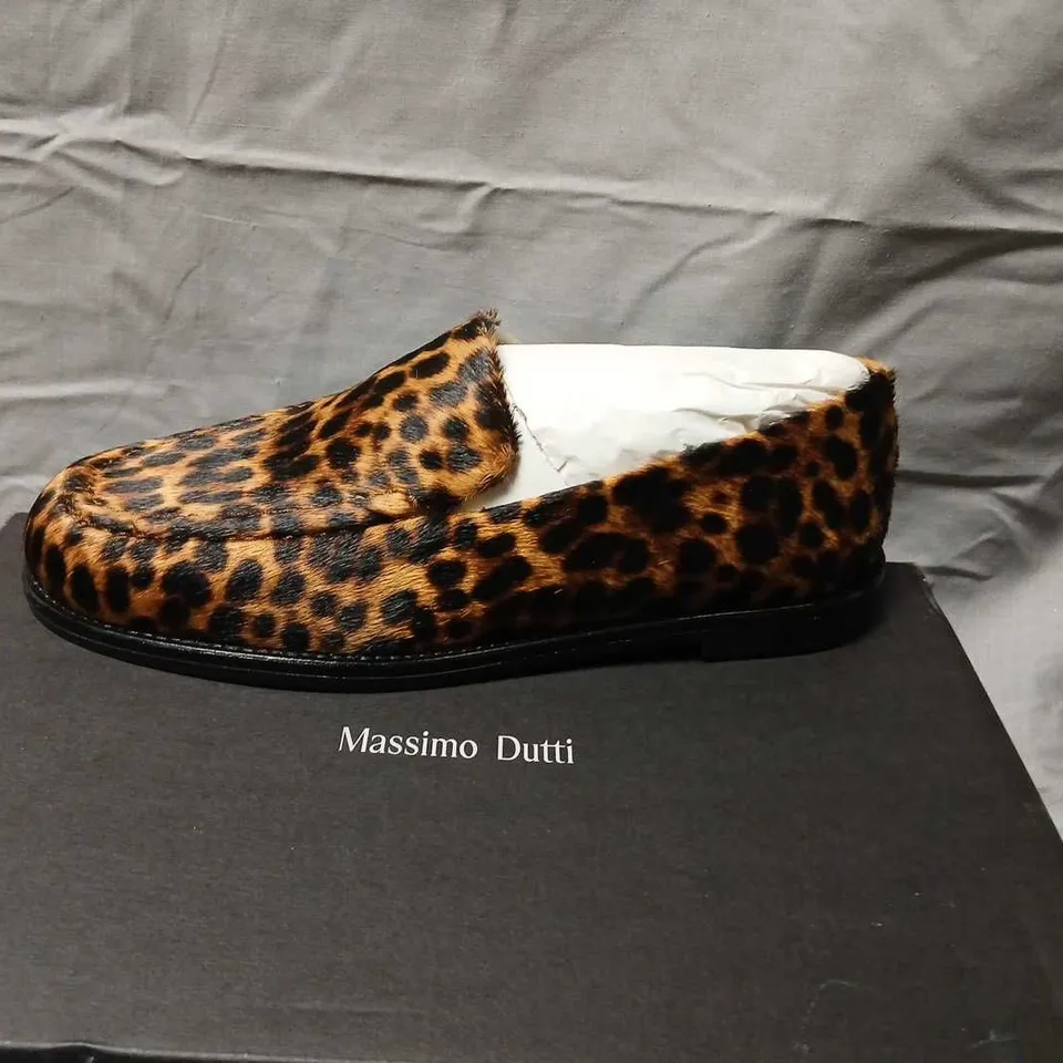 MASSIMO DUTTI LEOPARD PRINT MOCCASIN – MEN'S SHOES SIZE 3