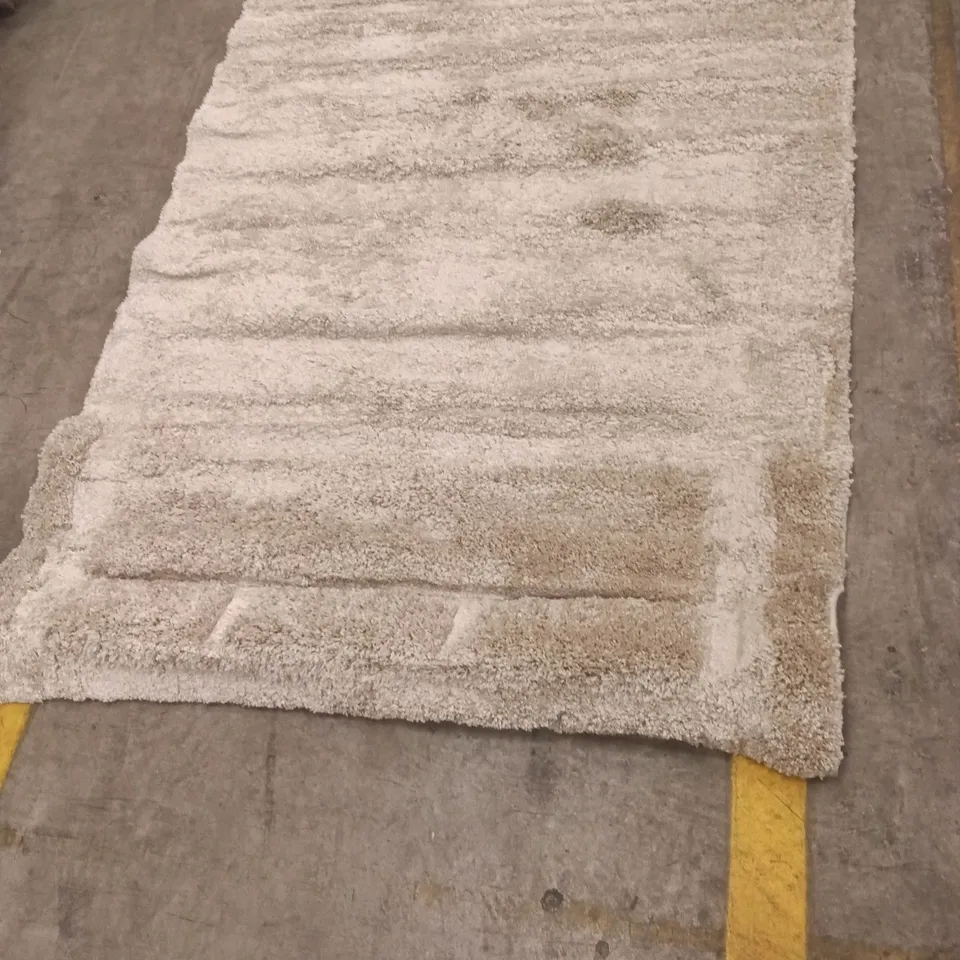 CREAM SHAGGY RUG – FLOOR CARPET APPROXIMATELY 178 CM X 135 CM