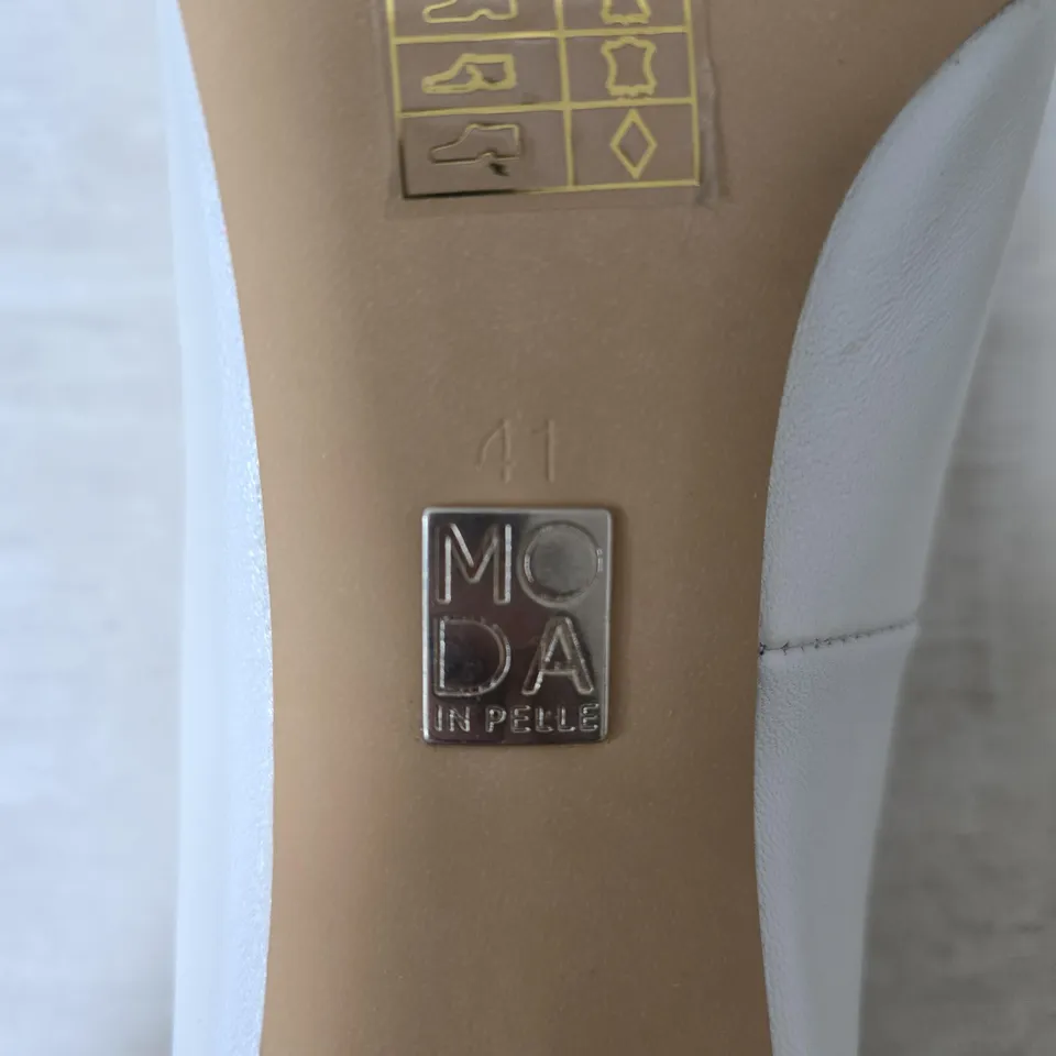 MODA IN PELLE WHITE POINTED TOE HEELS , UK 8 (EU 41)