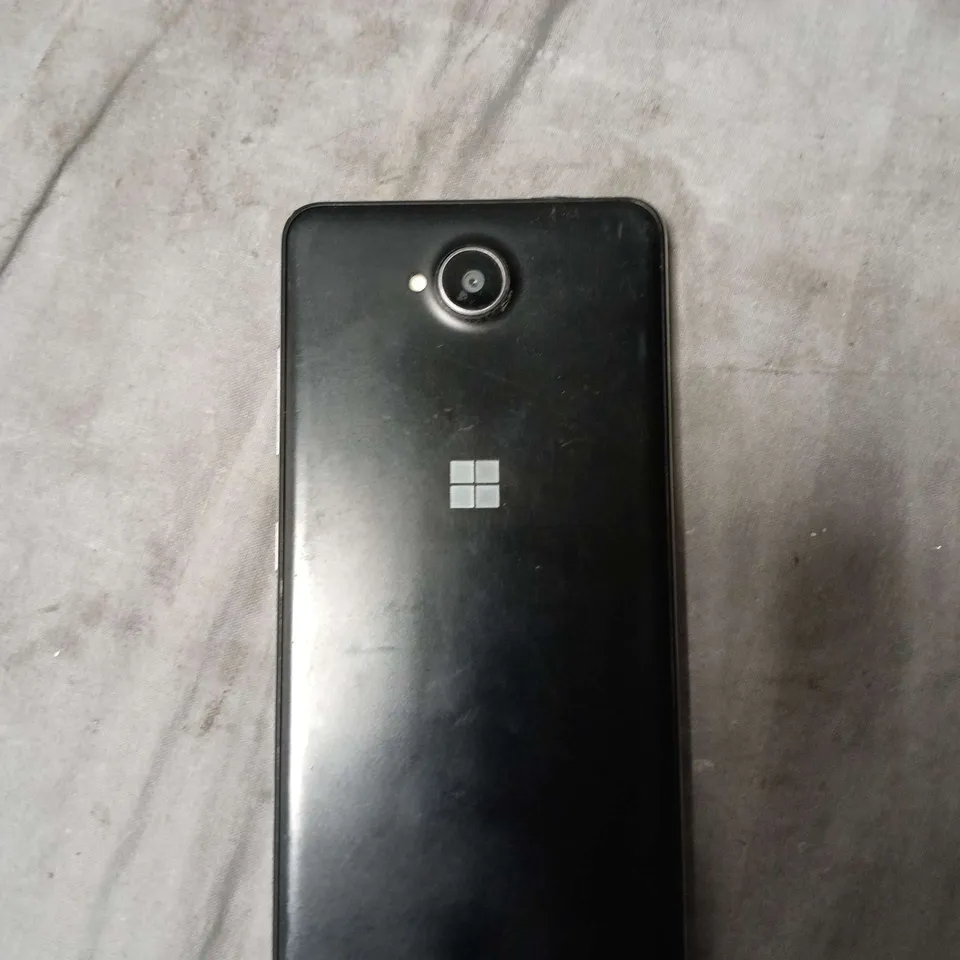 MICROSOFT WINDOWS PHONE – BLACK 