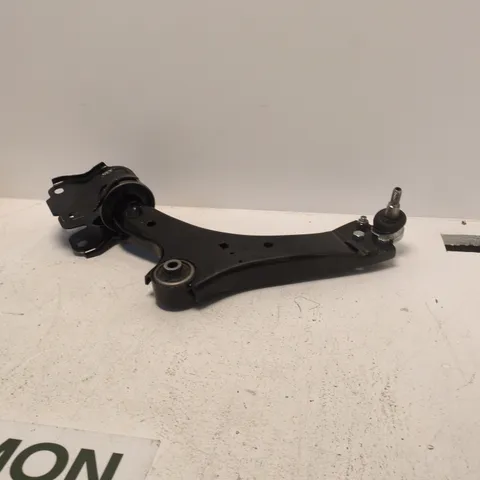VEHICLE SUSPENSION CONTROL ARM WITH BALL JOINT (USED) - LEFT