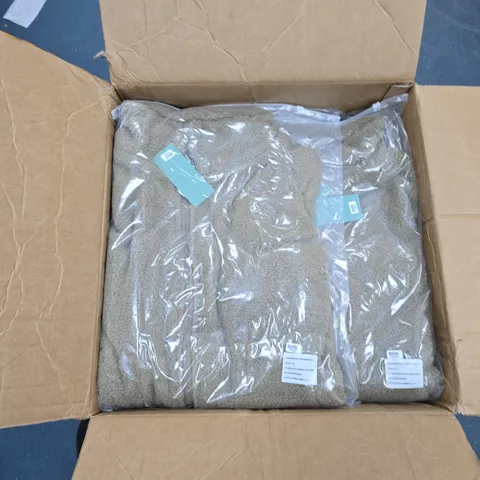 BOX OF APPROXIMATELY 25 CLOTHING ITEMS TO INCLUDE: LA MAREY GREEN PLUSH JACKET