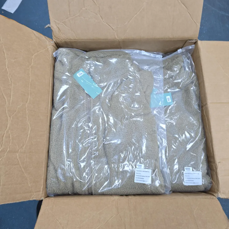 BOX OF APPROXIMATELY 25 CLOTHING ITEMS TO INCLUDE: LA MAREY GREEN PLUSH JACKET