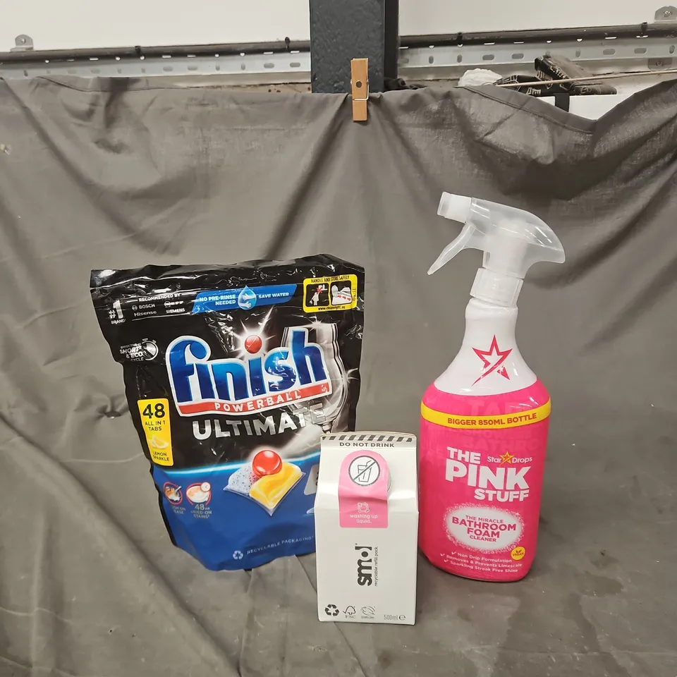 APPROXIMATELY 15 ASSORTED ITEMS TO INCLUDE FINISH, THE PINK STUFF, SMOL ETC