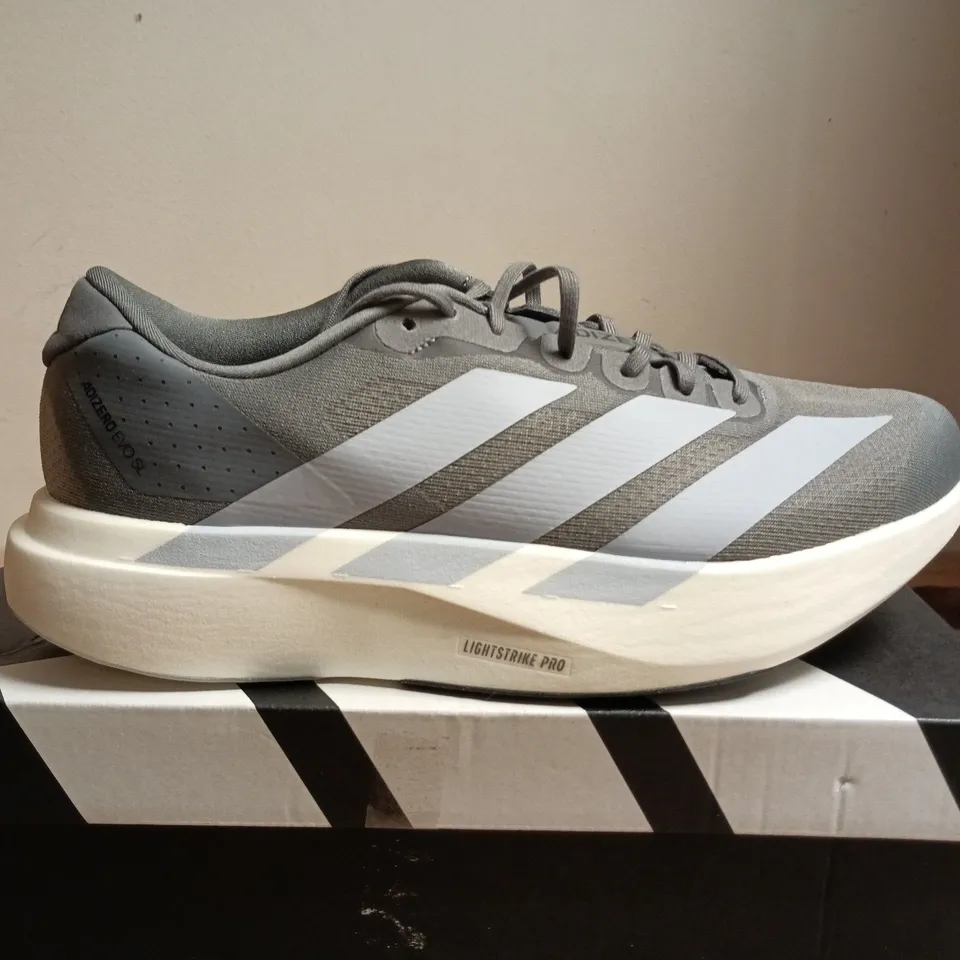 BOXED PAIR OF ADIZERO EVO SL M RUNNING SHOES – ADIDAS, GREY/WHITE, UK 9
