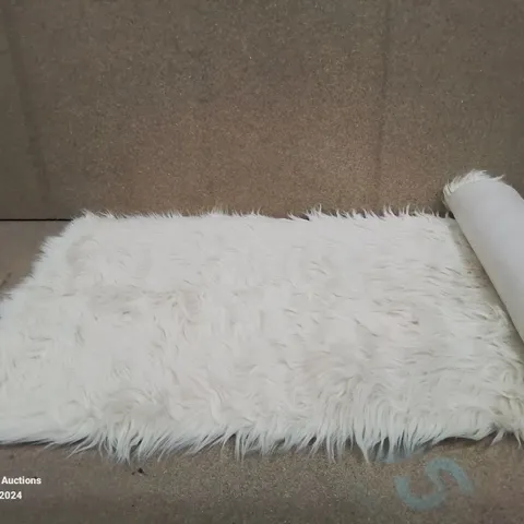 BRAND NEW PACO HOME CREAM PLAYA 960 RUG SIZE 50CM X 150CM