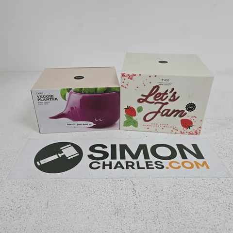 APPROXIMATELY 15 ASSORTED TYPO ITEMS TO INCLUDE LETS JAM GEM YOUR JEWELLERY HOLDER, VEGGIE PLANTERS