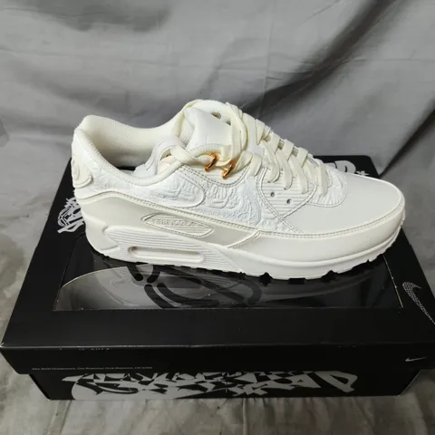 NIKE AIR WHITE SNEAKERS ON ORIGINAL BOX – LOW-CUT, GOLD EYELETS UK SIZE 8