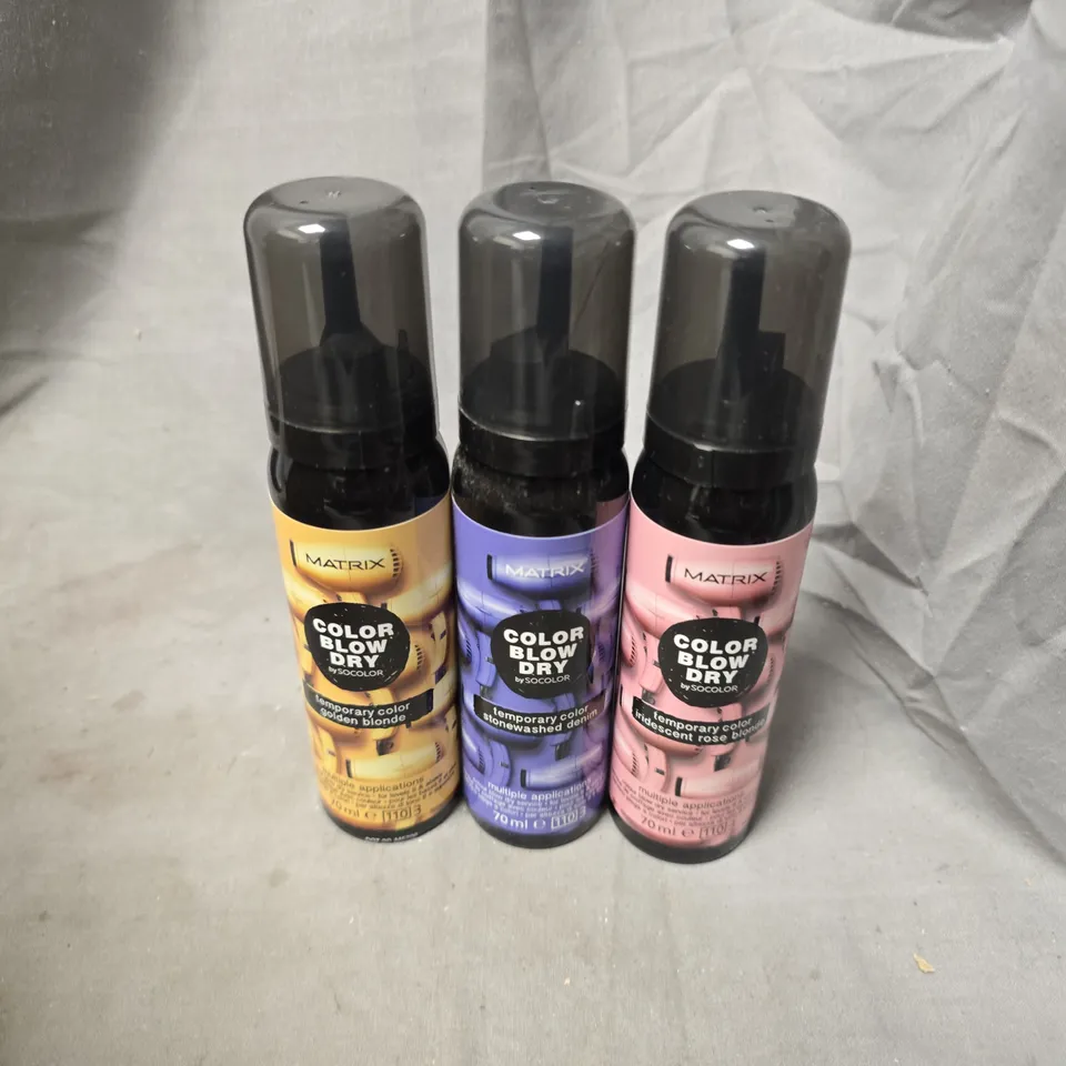 APPROXIMATELY 20 ASSORTED MATRIX BLOW DRY SPRAYS TO INCLUDE ROSE BLONDE, STONEWASHED DENIM, GOLDEN BLONDE, ETC - COLLECTION ONLY
