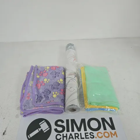APPROXIMATELY 15 ASSORTED HOUSEHOLD PRODUCTS TO INCLUDE A PAW PRINT BLANKET, WALLPAPER AND MICROFIBRE CLOTHS