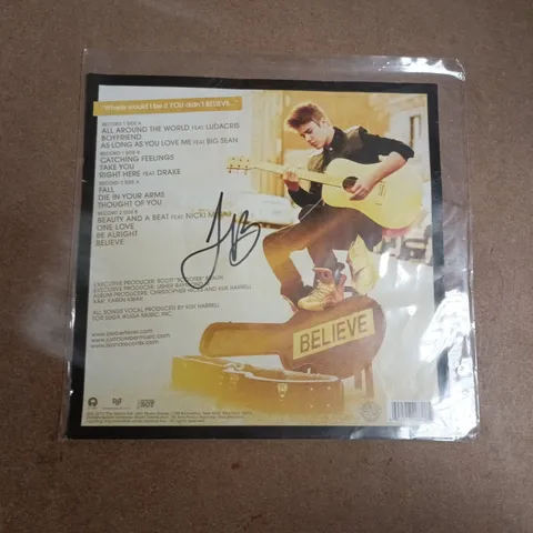 JUSTIN BIEBER SIGNED VINYL COVER