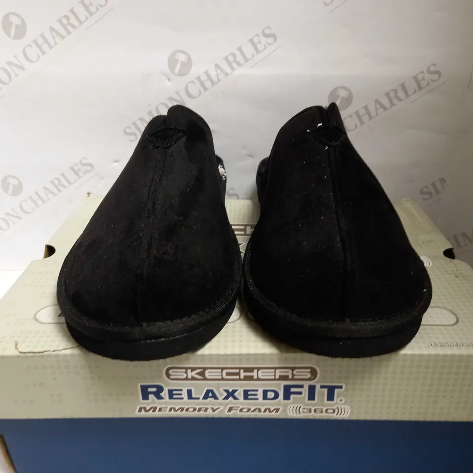 SKECHERS MEN'S RENTEN PALCO SLIPPERS SIZE 9