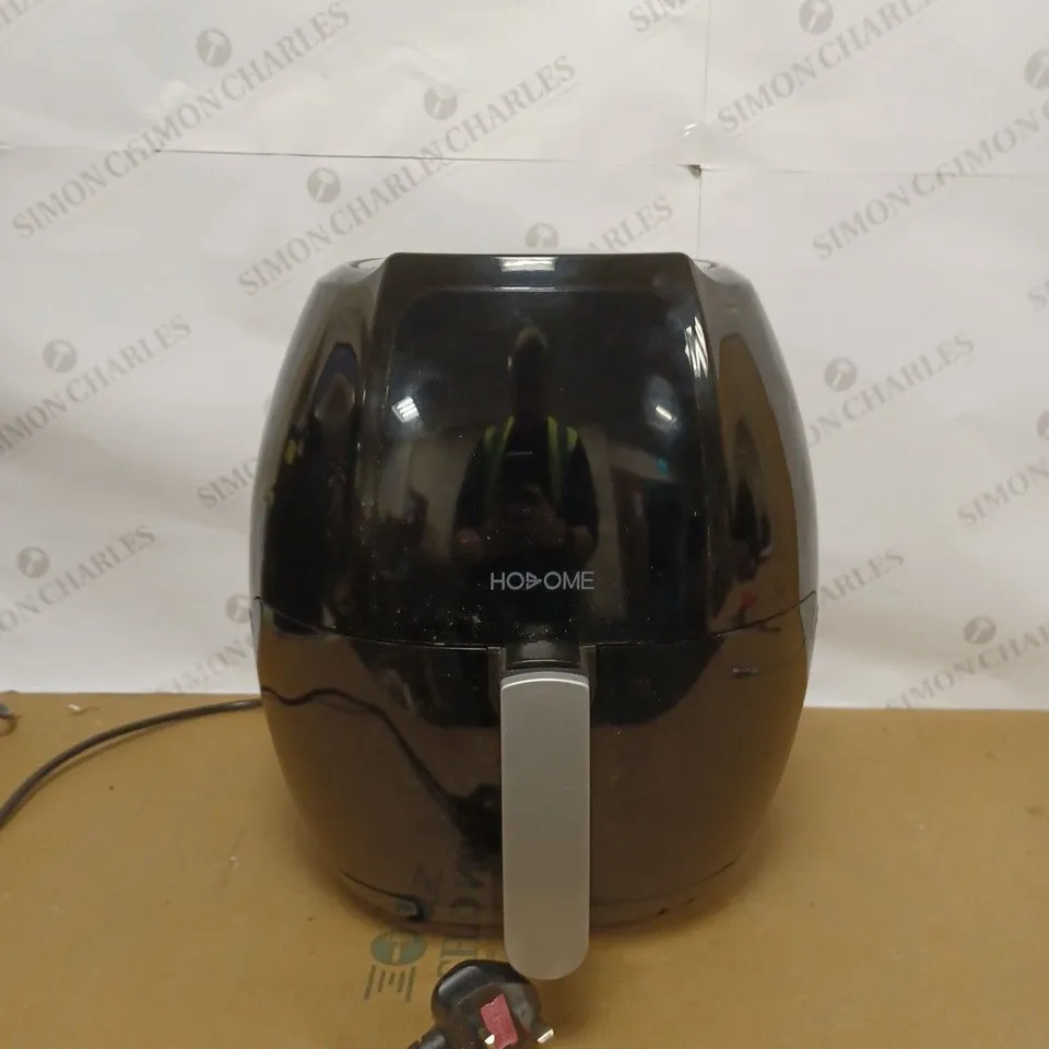 NOUNO LARGE CAPACITY AIR FRYER 