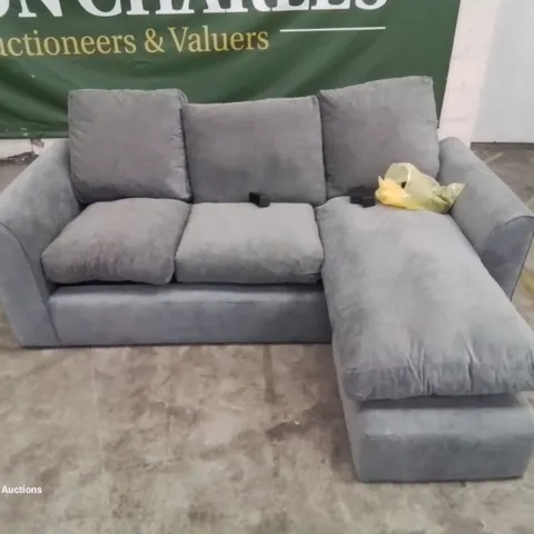 QUALITY DESIGNER FABRIC UPHOLSTERED CORNER SOFA/CHAISE LOUNGE