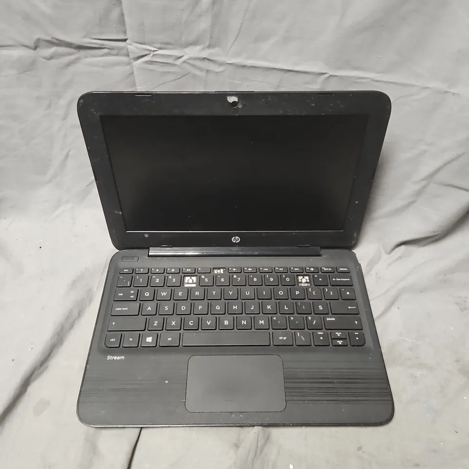 HP STREAM 11 PRO G3 (EK21249)
