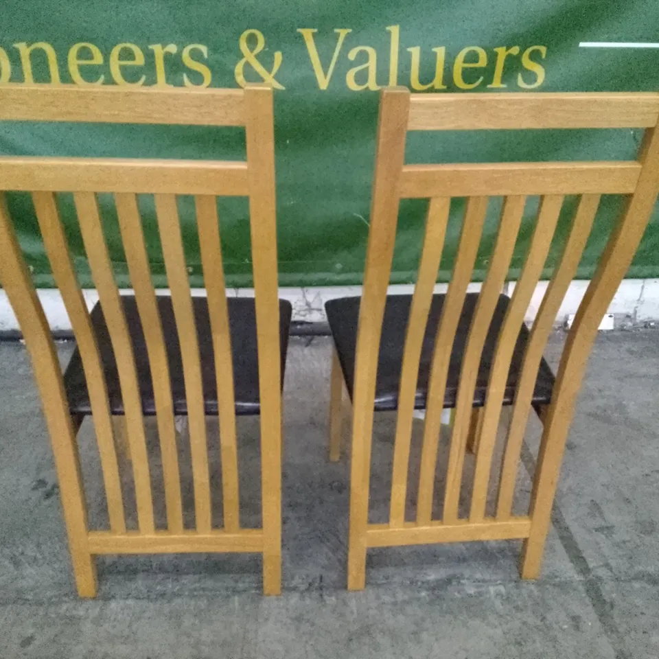 SET OF 2 NEW BALI OAK DINING CHAIRS (BLACK LEATHER SEAT PAD)