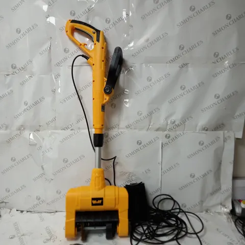 WOLF 2 IN 1 MULTI FUNCTION GARDEN AND YARD BRUSH - COLLECTION ONLY