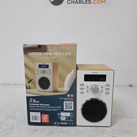 OAKCASTLE DAB10 PORTABLE DAB RADIO – WOOD EFFECT FINISH