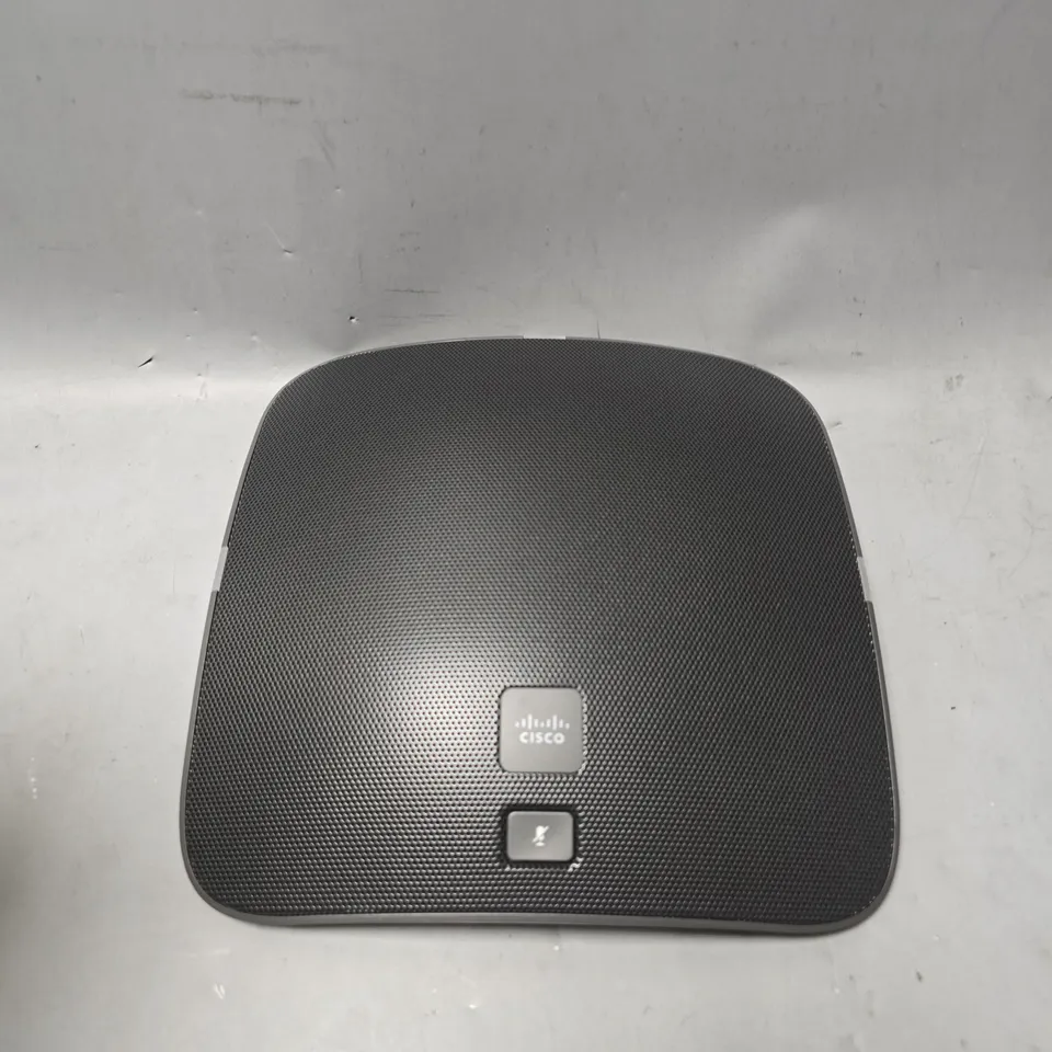 BOXED CISCO UC CONFERENCE PHONE CP-8831