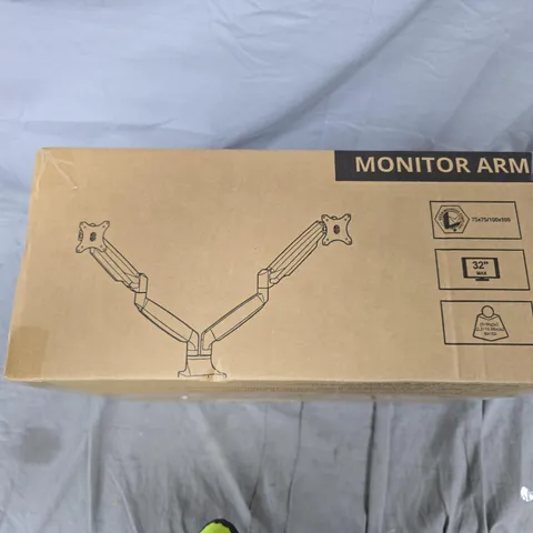 MONITOR ARM DESK MOUNT – DUAL ARTICULATING ARMS, VESA 75X75/100X100, 32" MAX – BOXED 
