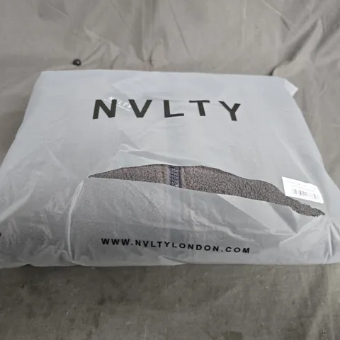 NVLTY LONDON GREY FLEECE GARMENT - XXL