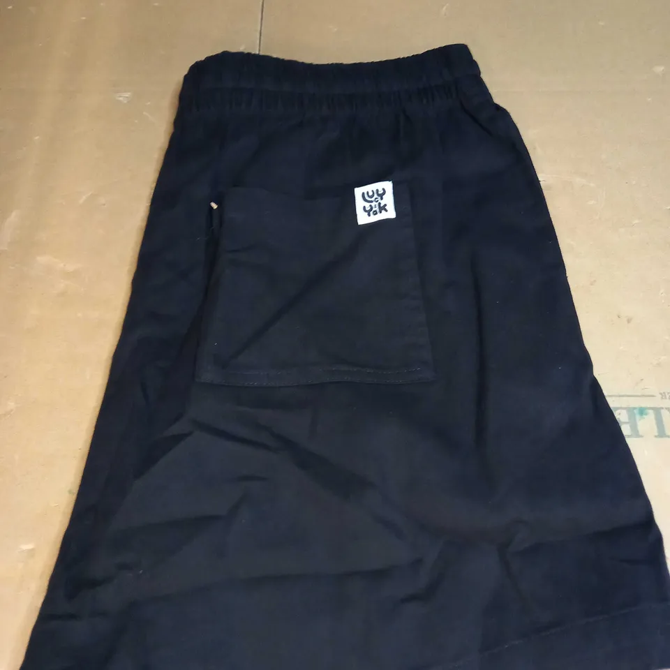 LUCY AND YAK CHARLIE SHORTS SIZE L